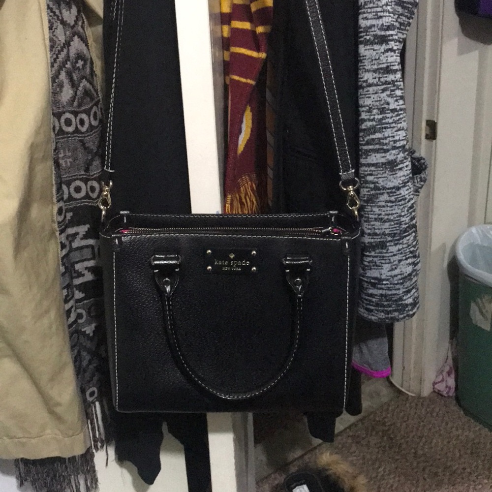 Cute Kate Spade crossbody!